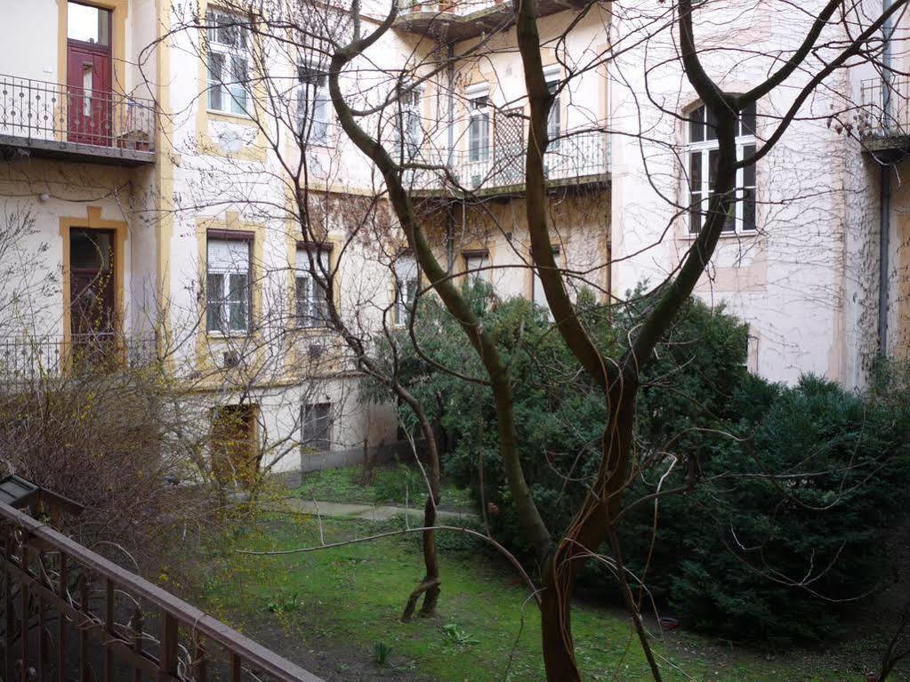 Belvarosi Apartman Apartment Szeged Exterior photo